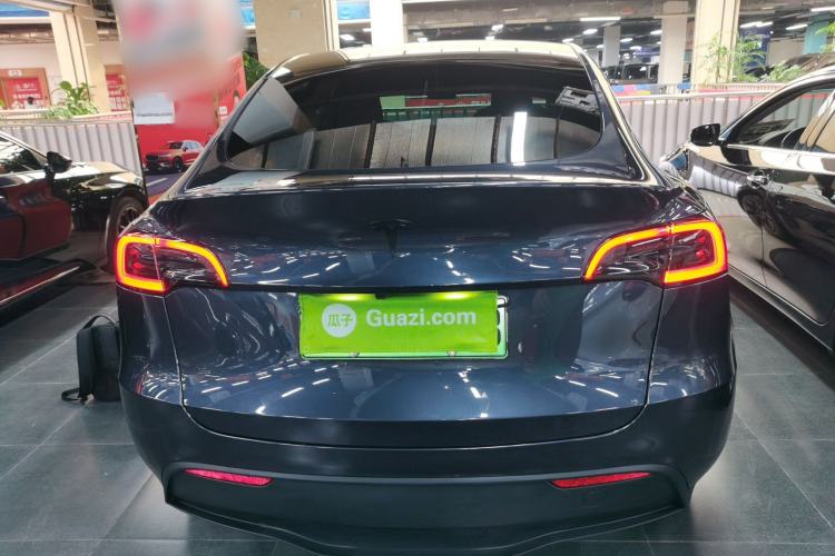 Used Tesla Model Y 2024 Long-Range All-Wheel-Drive Version
