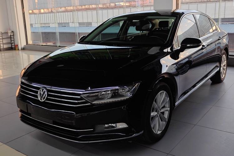 Used Volkswagen Magotan 2019 330TSI DSG Leading Edition China V Standard
