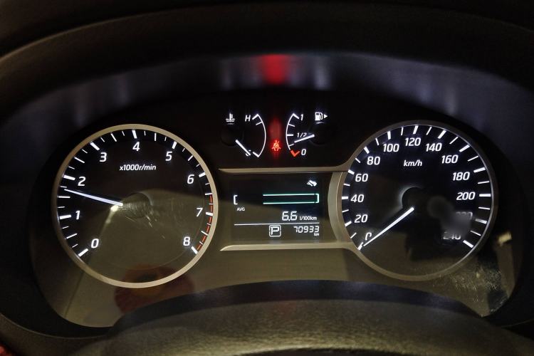 Used Nissan Lannia 2016 1.6L CVT Cool Edition
