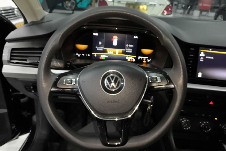 Used Volkswagen Lavida 2021 1.5L Automatic Comfort Edition
