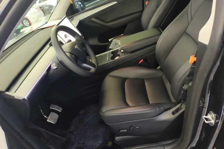 Used Tesla Model Y 2024 Rear-Wheel-Drive Version
