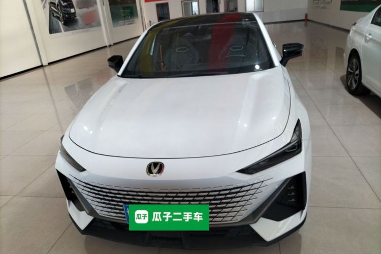 Used Changan UNI-V 2023 1.5T Prestige Model
