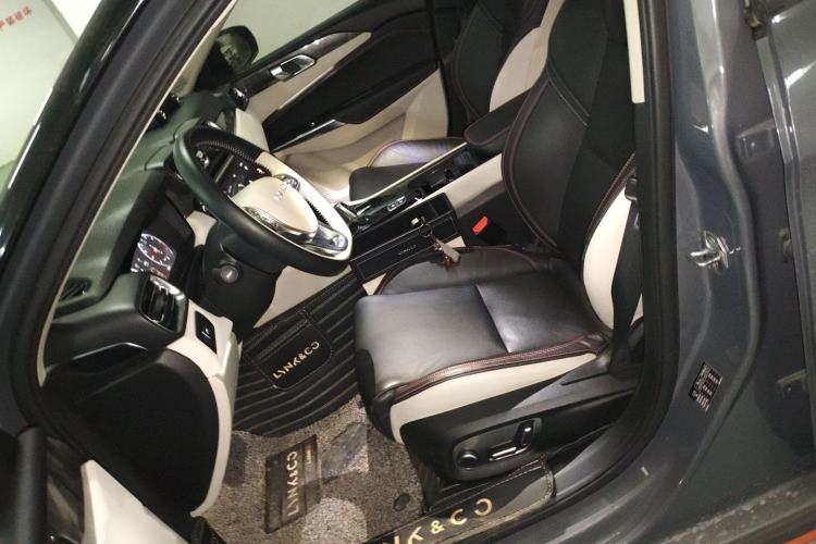 Used Lynk & Co 02 2018 1.5T DCT Two-Wheel Drive Zhaopu Version China V Standard
