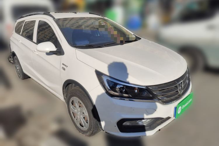 Used Baojun 310W 2017 1.5L Manual Comfort Version China VI Emission Standard
