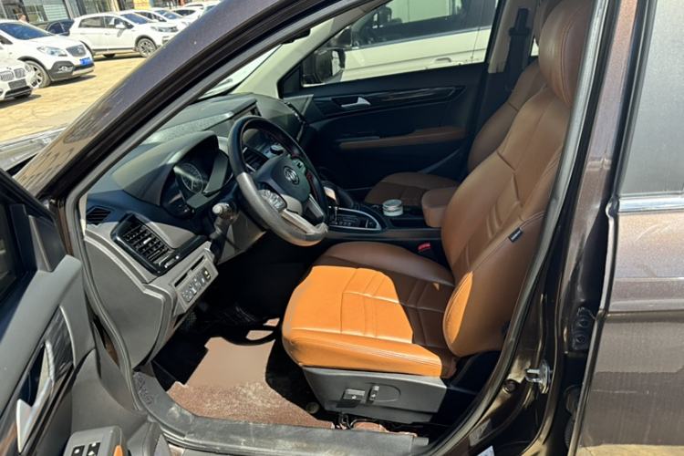 Used Dongfeng Fengdu MX5 2016 2.0L Automatic Flagship Edition
