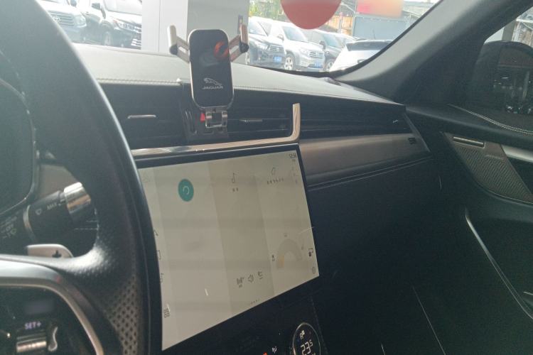 Used Jaguar F-PACE 2021 250 PS R-Dynamic SE
