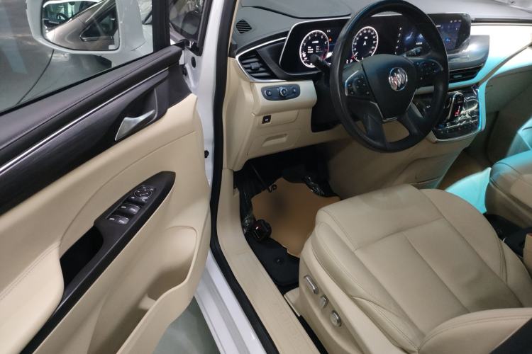 Used Buick GL8 2022 ES Landtrek 653T Luxury Edition
