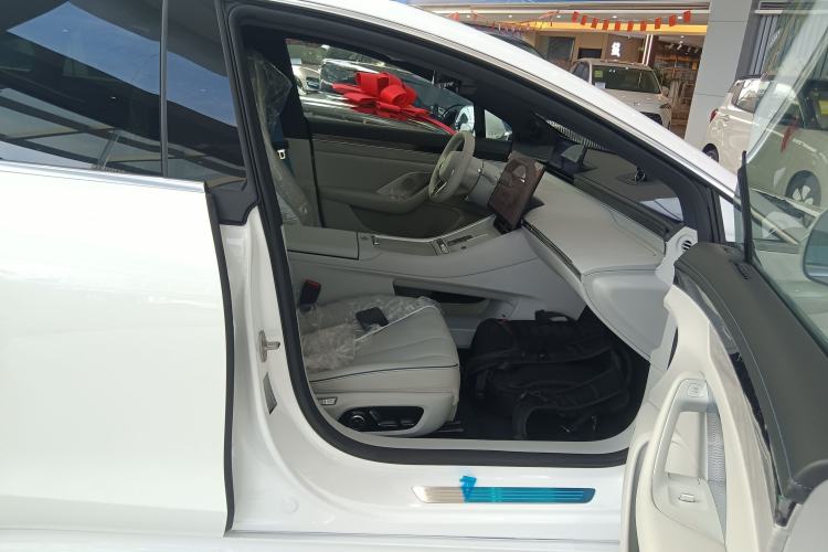 Used Hima Luxeed S7 2024 Pro Model
