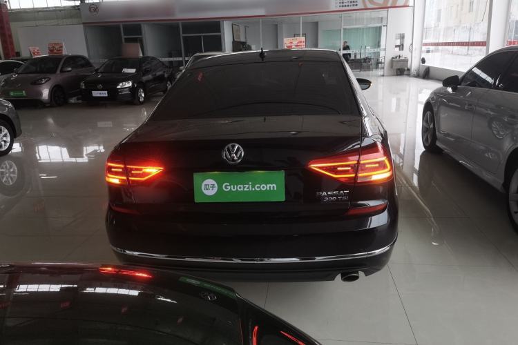 Used Volkswagen Passat 2017 330TSI DSG Luxury Edition
