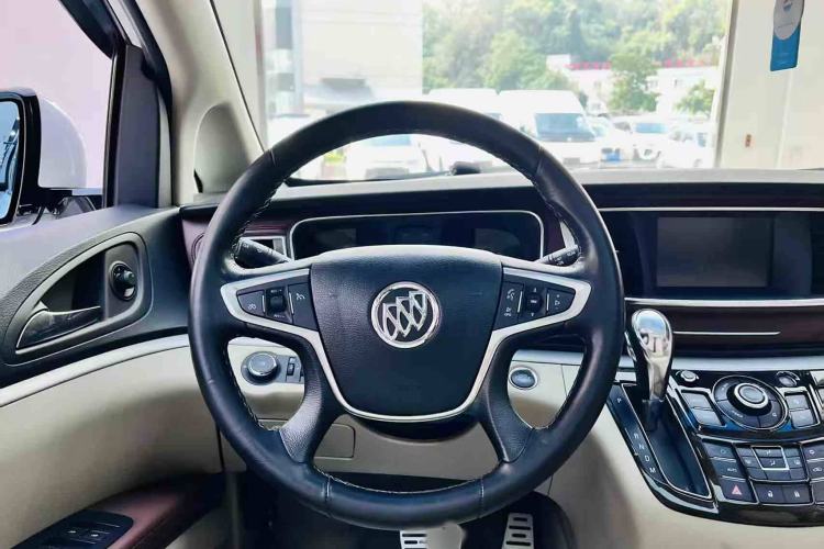 Used Buick GL8 2018 28T Luxury Model China VI Standard
