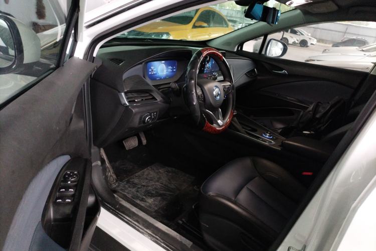 Used Buick Velite 6 2023 430km Range Commuter Version
