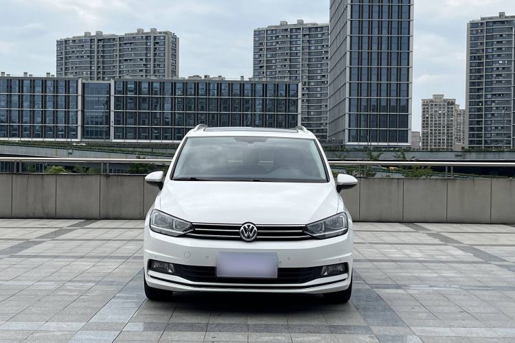 Used Volkswagen Touran 2018 Volkswagen Touran L 280TSI DSG Comfort Edition 7 Seats China VI Standard
