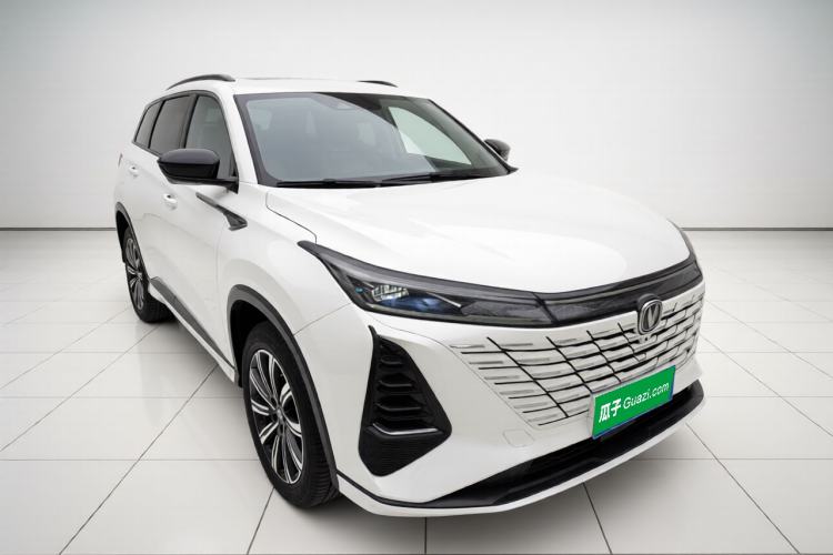 Used Changan CS75 PLUS 2024 3rd Generation Champion Edition 1.5T Intelligent Drive Dynamic Model
