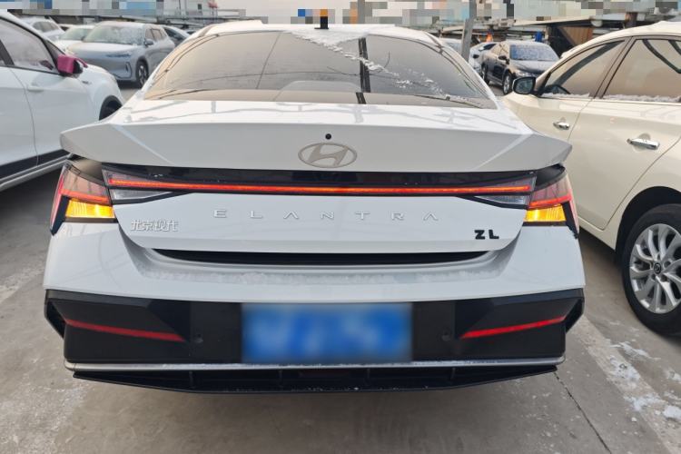 Used Hyundai Elantra 2023 1.5L CVT LUX Prestige Edition