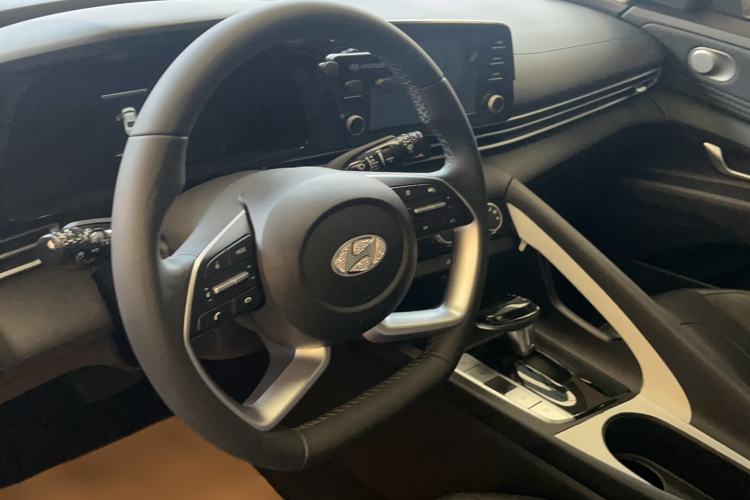 Used Hyundai Elantra 2023 1.5L CVT GLX Elite Edition
