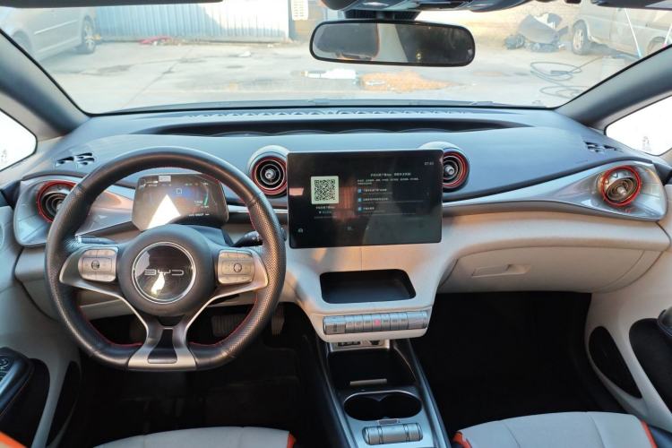 Used BYD Dolphin 2021 405 km Fashion Edition
