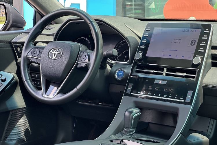 Used Toyota Avalon 2019 Dual-Engine 2.5L Luxury Edition China VI Standard
