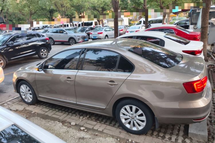 Used Volkswagen Sagitar 2016 230TSI 25th Anniversary Edition
