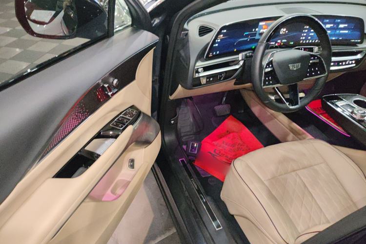 Used Cadillac LYRIQ 2022 Rear-Drive Long-Range Prestige Edition
