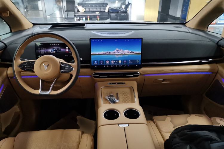 Used VOYAH Dream 2025 PHEV Four-Wheel-Drive Flagship Version – Qiankun Edition
