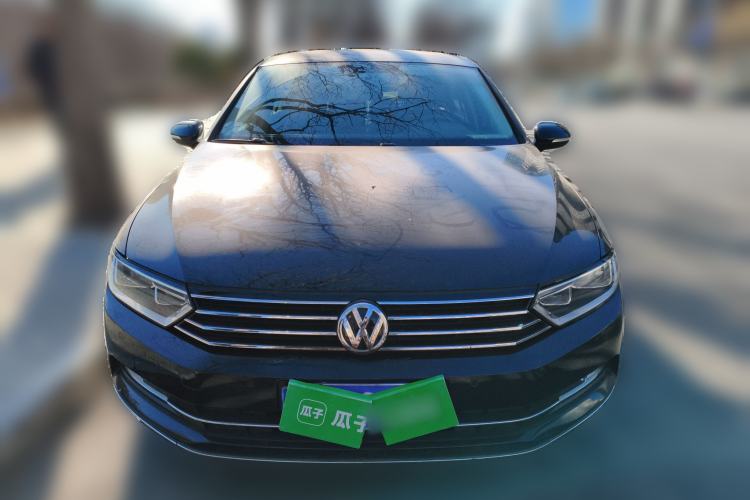 Used Volkswagen Magotan 2017 330TSI DSG Leading Model
