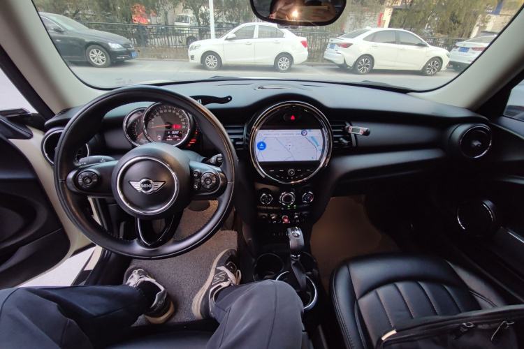 Used  MINI 2014 1.2T ONE+
