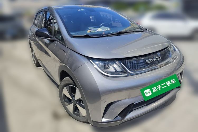 Used BYD Dolphin 2023 420 km Fashion Edition
