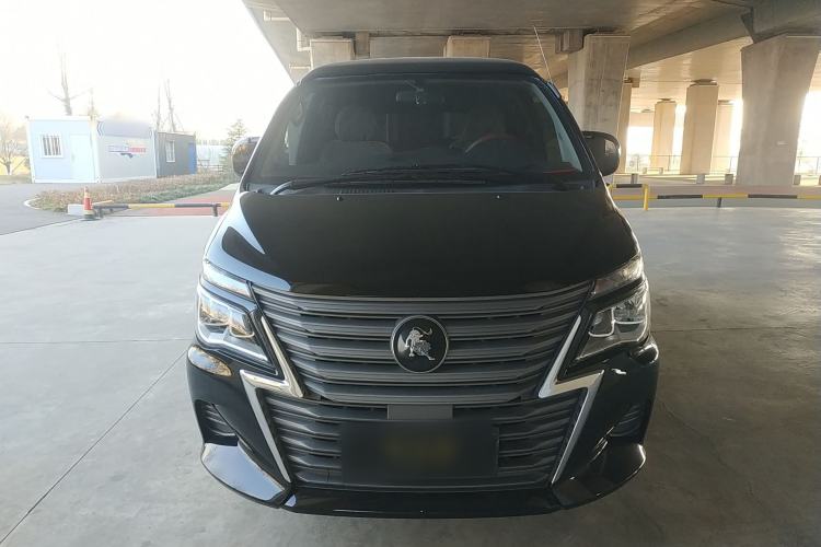 Used FORTHING Lingzhi 2023 M5L 1.6L Base Model 5 Seats
