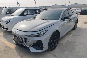 Used Changan UNI-V 2022 1.5T Prestige Version