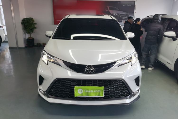 Used Toyota Granvia 2024 2.5L Hybrid Prestige PLUS Edition