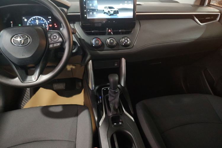 Used Toyota Corolla Cross 2024 2.0L Pioneer Edition
