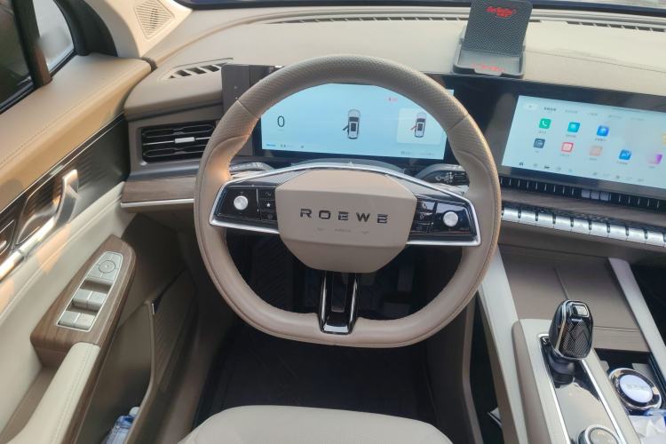 Used Roewe RX9 2023 2.0T Two-Wheel Drive Enjoyment Version
