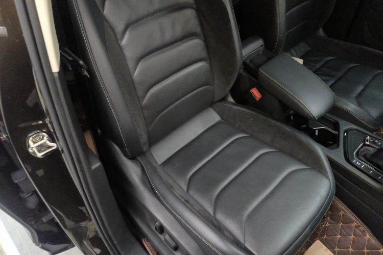 Used Volkswagen Tiguan L 2018 330TSI Automatic Two-Wheel Drive Luxury Edition