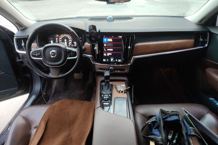 Used Volvo S90 2020 T5 Zhiyi Luxury Edition