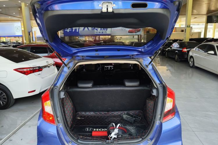 Used Honda Fit 2018 1.5L Manual Comfort Edition