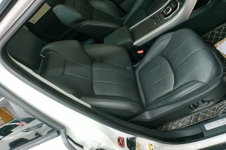 Used Land Rover Range Rover Evoque 2018 240 PS SE Smart Brilliance Edition