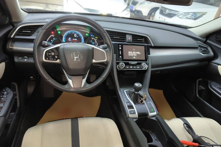 Used Honda Civic 2016 220TURBO Manual Luxury Edition
