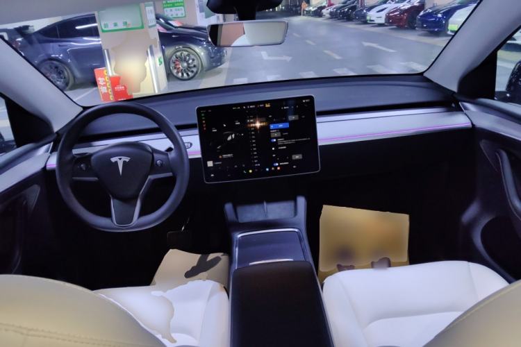 Used Tesla Model Y 2024 Rear-Wheel-Drive Version
