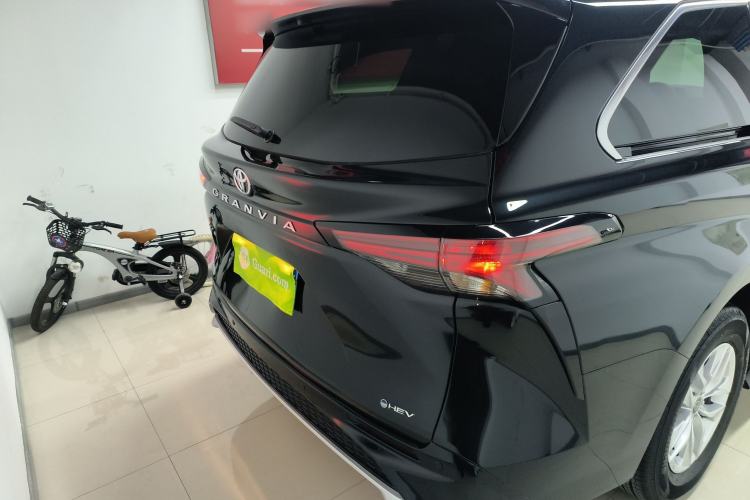 Used Toyota Granvia 2024 2.5L Hybrid Comfort Edition