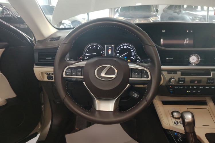 Used Lexus ES 2015 200 Elite Edition
