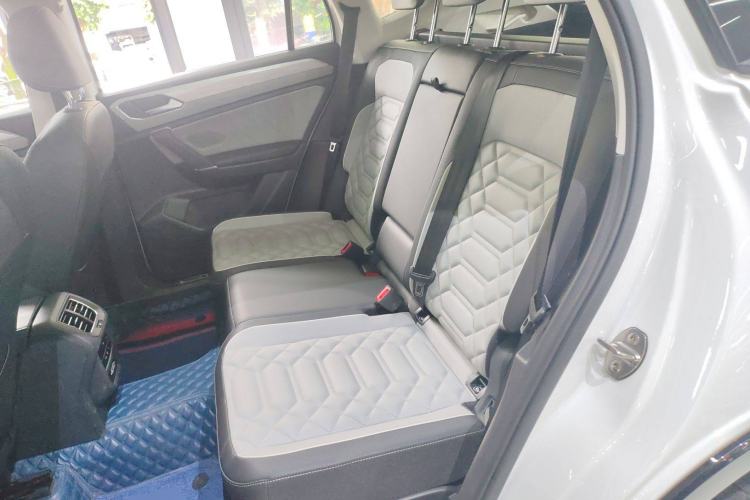 Used Volkswagen Tayron 2023 330TSI Two-Wheel-Drive R-Line High-Energy Version
