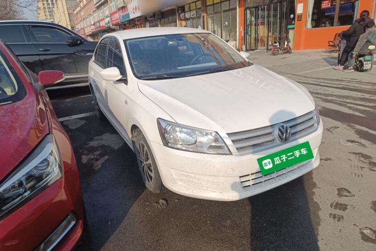 Used Volkswagen Santana 2015 1.6L Manual Fashion Edition