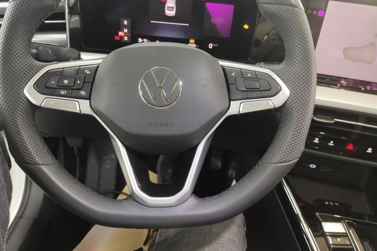 Used Volkswagen Lamando 2025 Lavida L 280TSI DSG Cool & Spicy Edition
