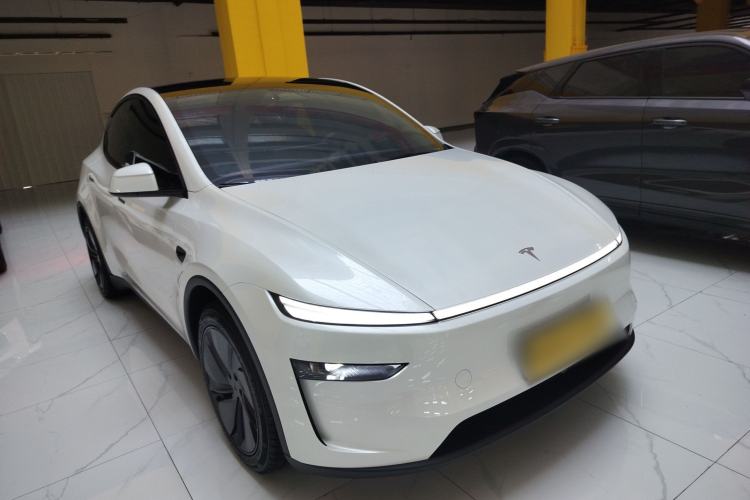Used Tesla Model Y 2025 Rear-Wheel-Drive Version

