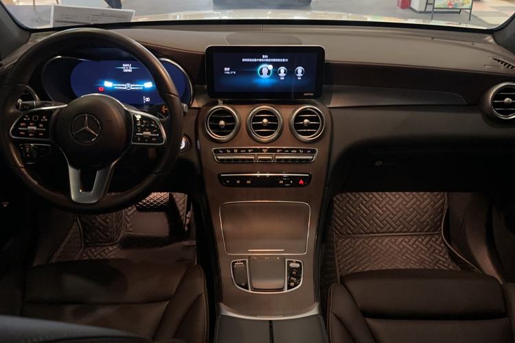 Used Mercedes-Benz GLC 2021 GLC 300 L 4MATIC Dynamic Model