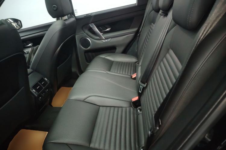 Used Land Rover Discovery Sport 2020 200 PS Family Edition
