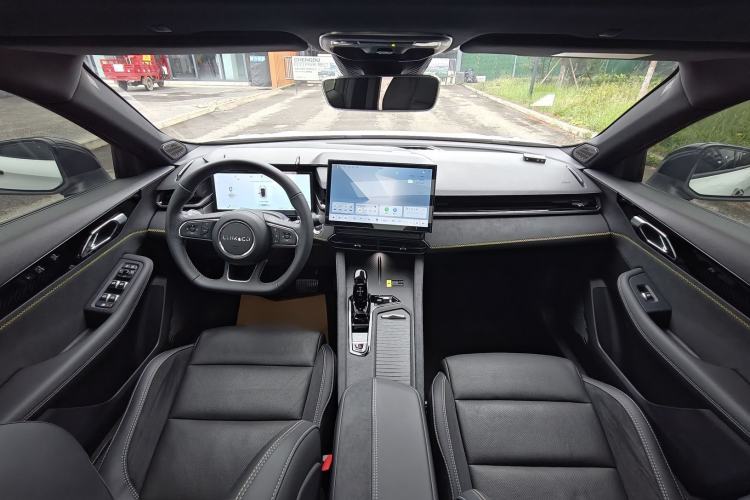 Used Lynk & Co 03 2023 1.5T EM-F PM
