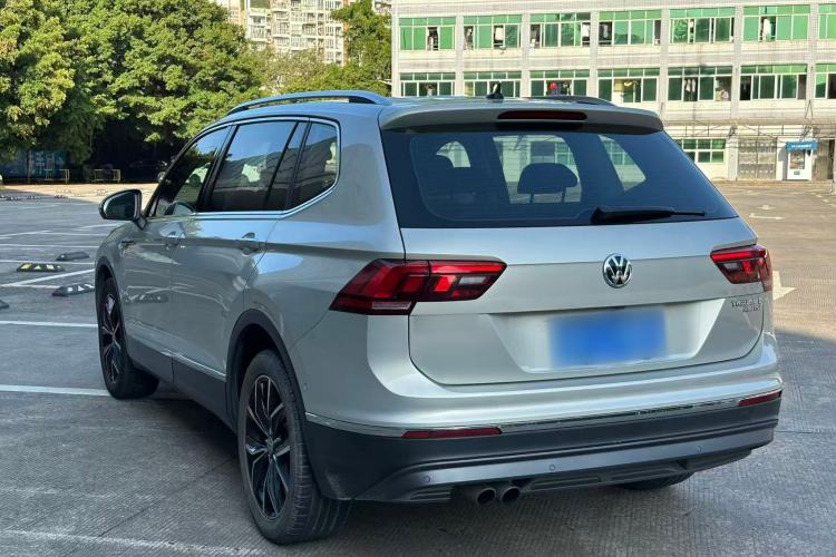 Used Volkswagen Tiguan L 2019 Revised 330TSI Automatic Two-Wheel Drive Smart & Luxury Edition China VI Standard
