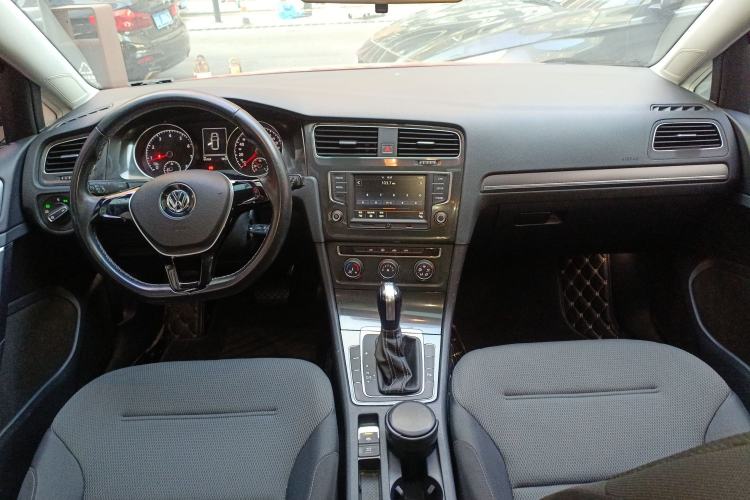 Used Volkswagen Golf 2017 230TSI Automatic Comfort Edition – Celebrating Milestone of One Million Units
