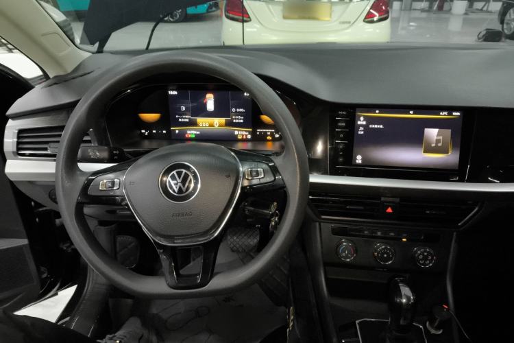 Used Volkswagen Lavida 2021 1.5L Automatic Comfort Edition
